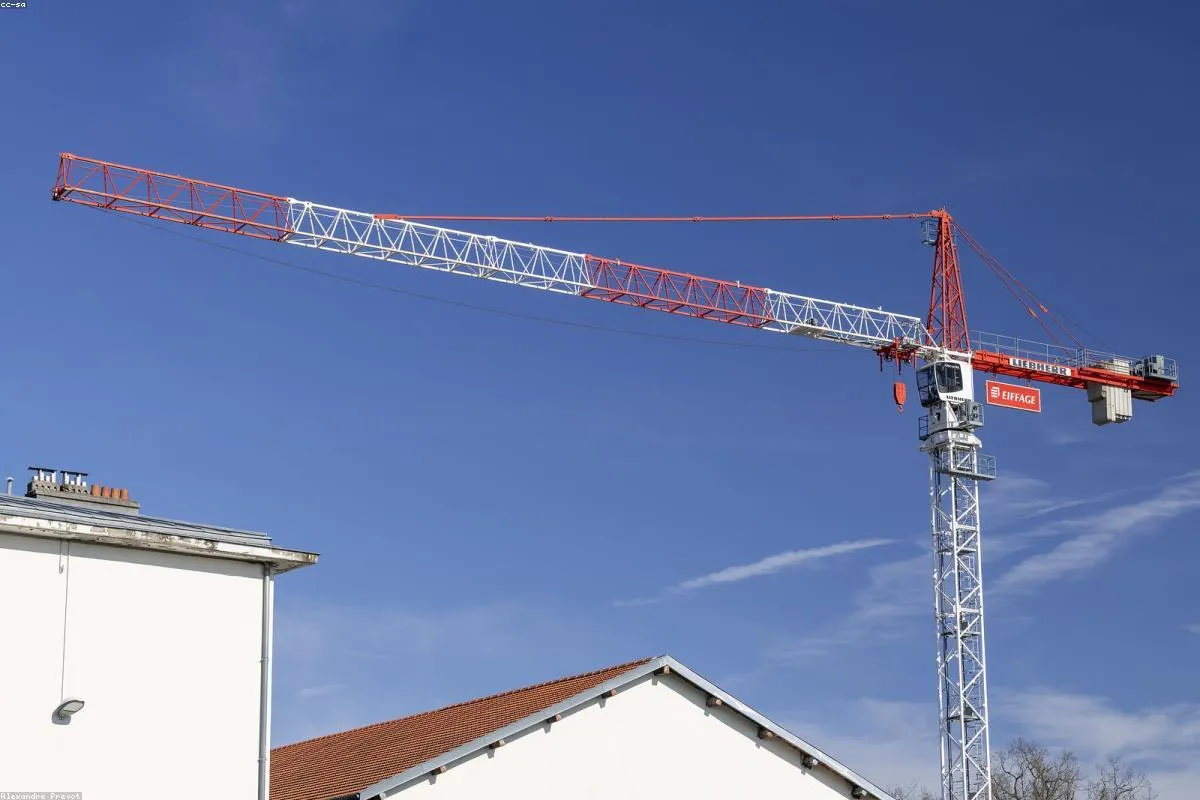 Plac budowy czy pole minowe? Zatory płatnicze w warszawskiej budowlance